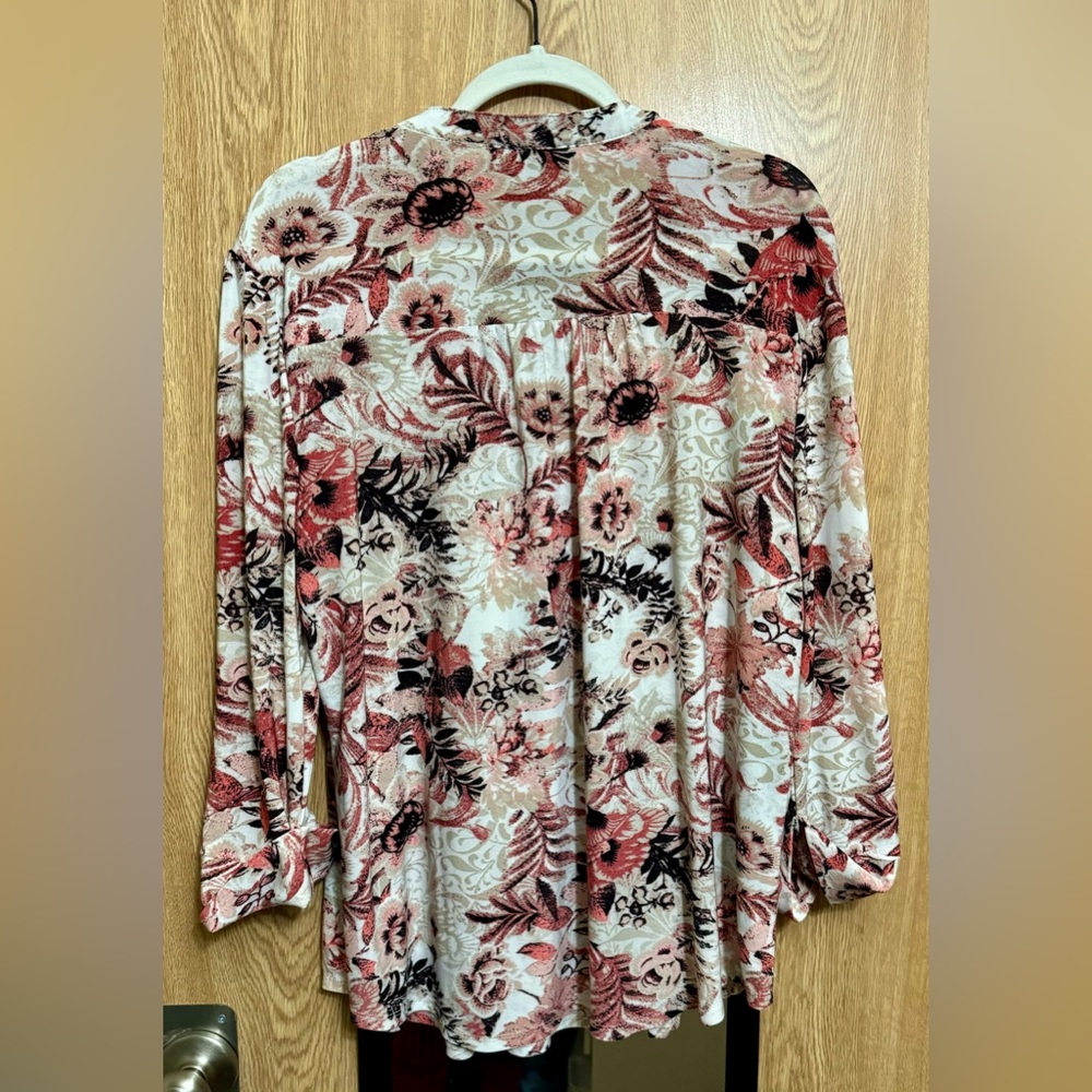 XL CoCoMo Women’s blouse